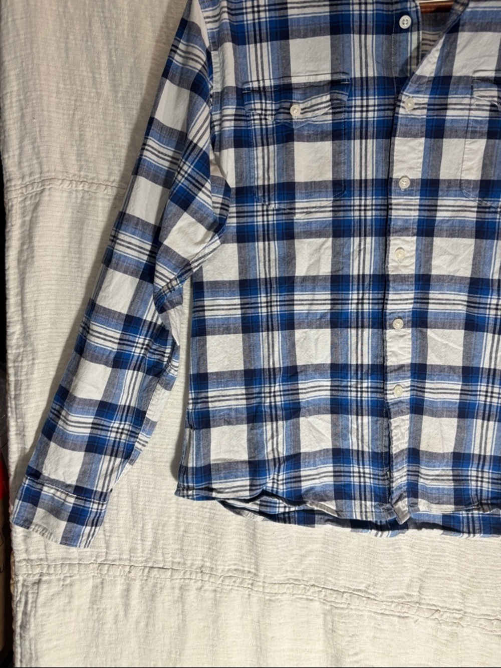 Wrangler Blue and White Plaid Button-Down Shirt - Picture 5 of 8